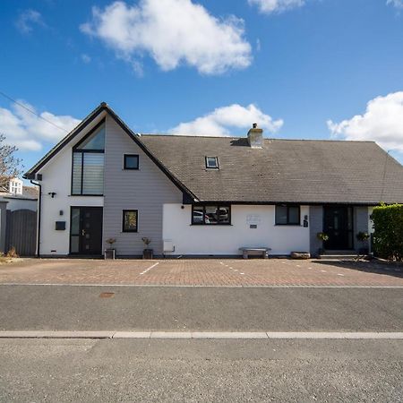 Tor View Bed & Breakfast Padstow Bagian luar foto